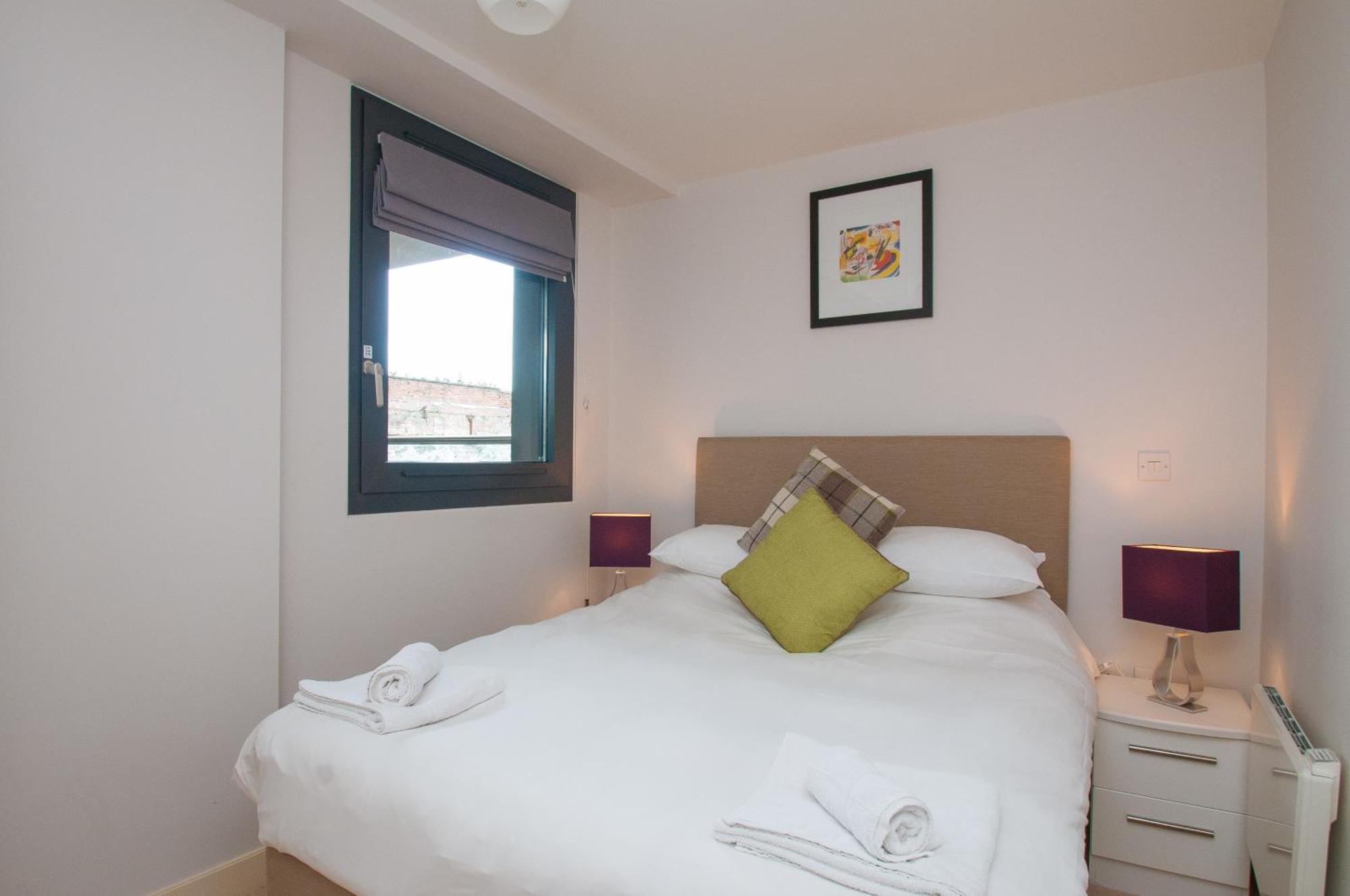 Cleyro Serviced Apartments - Finzels Reach Bristol Bilik gambar