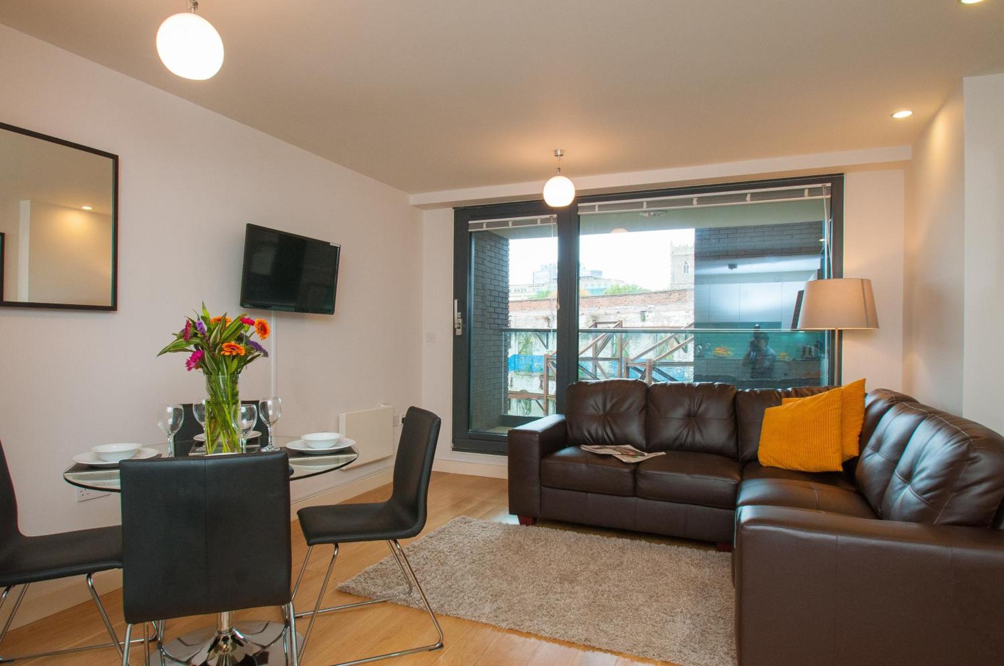 Cleyro Serviced Apartments - Finzels Reach Bristol Bilik gambar