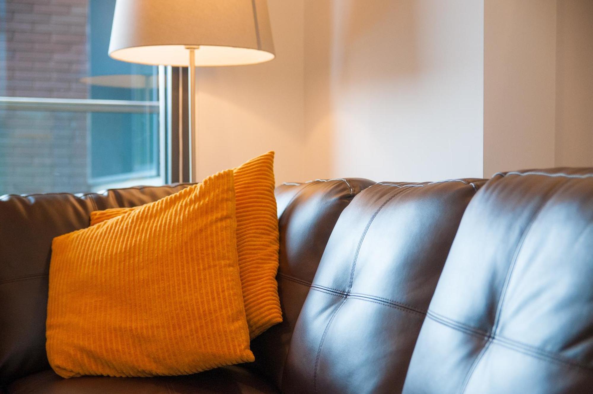 Cleyro Serviced Apartments - Finzels Reach Bristol Bilik gambar